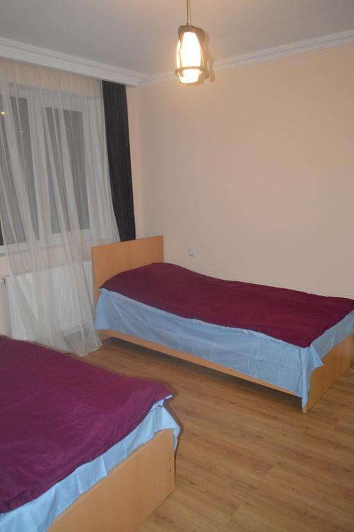 Guest House Qubi Kazbegi Extérieur photo
