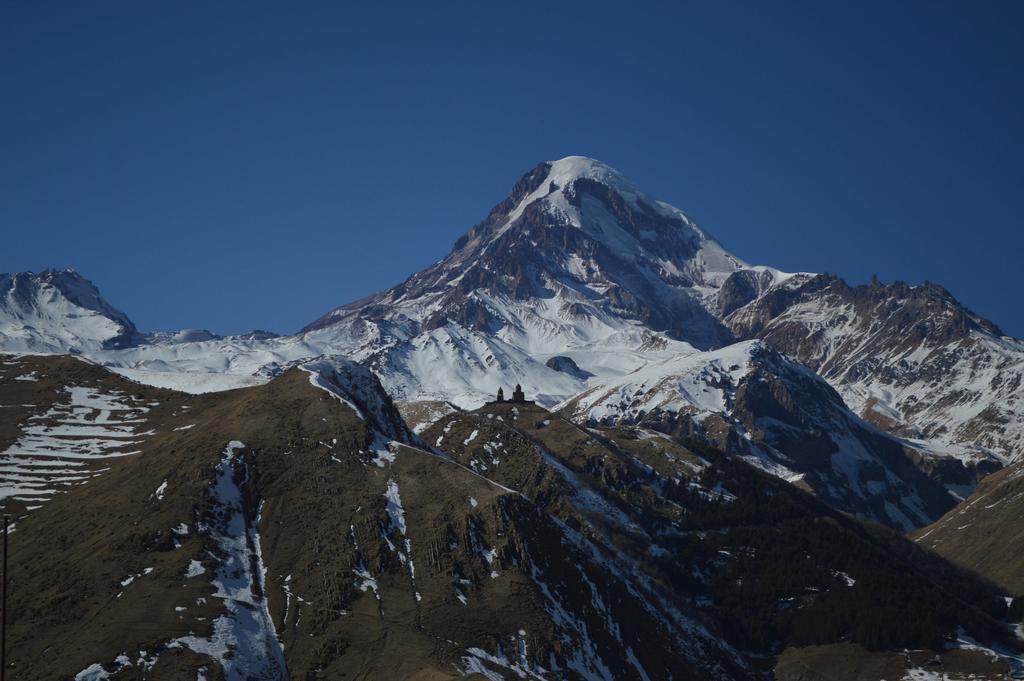 Guest House Qubi Kazbegi Extérieur photo