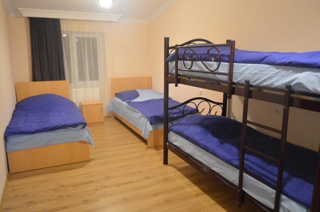 Guest House Qubi Kazbegi Extérieur photo