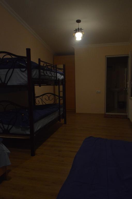 Guest House Qubi Kazbegi Extérieur photo