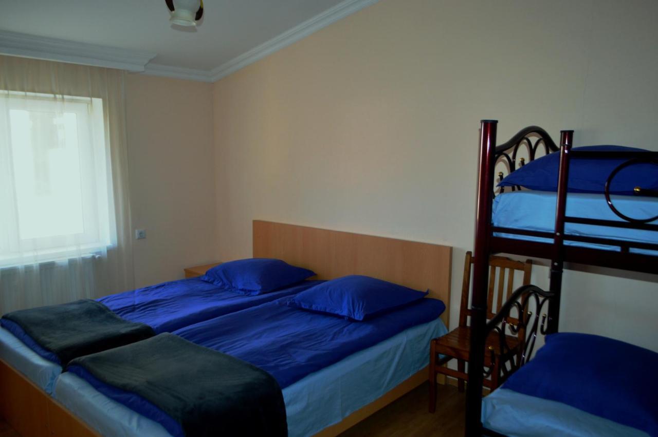 Guest House Qubi Kazbegi Extérieur photo