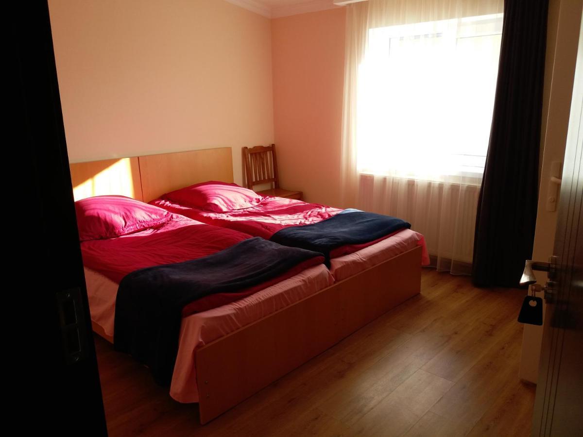 Guest House Qubi Kazbegi Extérieur photo